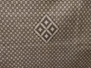 アンティーク　菱模様織り出し本場泥大島紬着物(5マルキ)